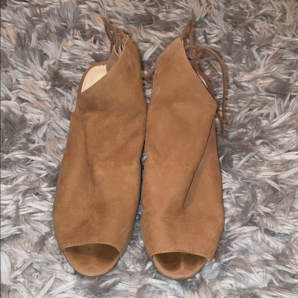 Size 8.5 Brown Aldo Wedges